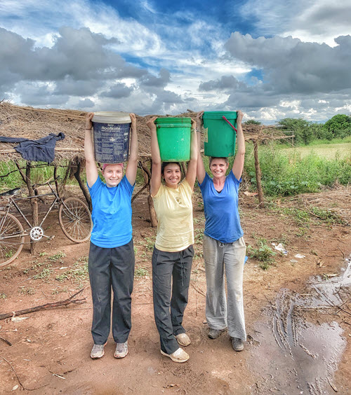 elisabeth with water buckets